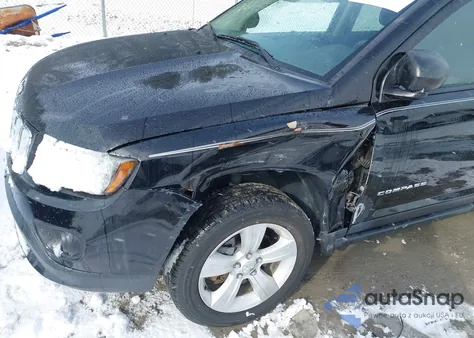 2016 Jeep Compass Sport z USA, uszkodzony, nr VIN 1C4NJDBB2GD733209